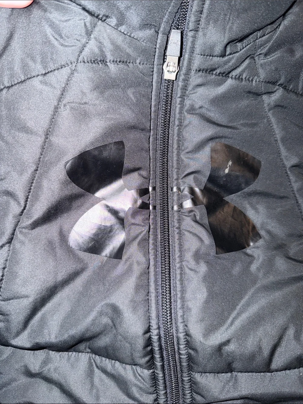 Boys Under Armour Cold Gear Black Logo Puffer Vest size YM